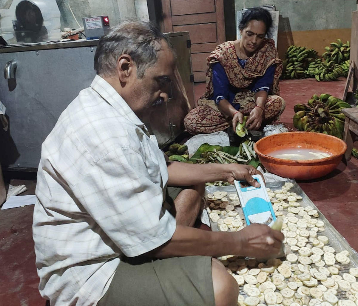 A farmer couple making banana flour in Uttara Kannada. Photo courtesy: Adike Patrike Collection