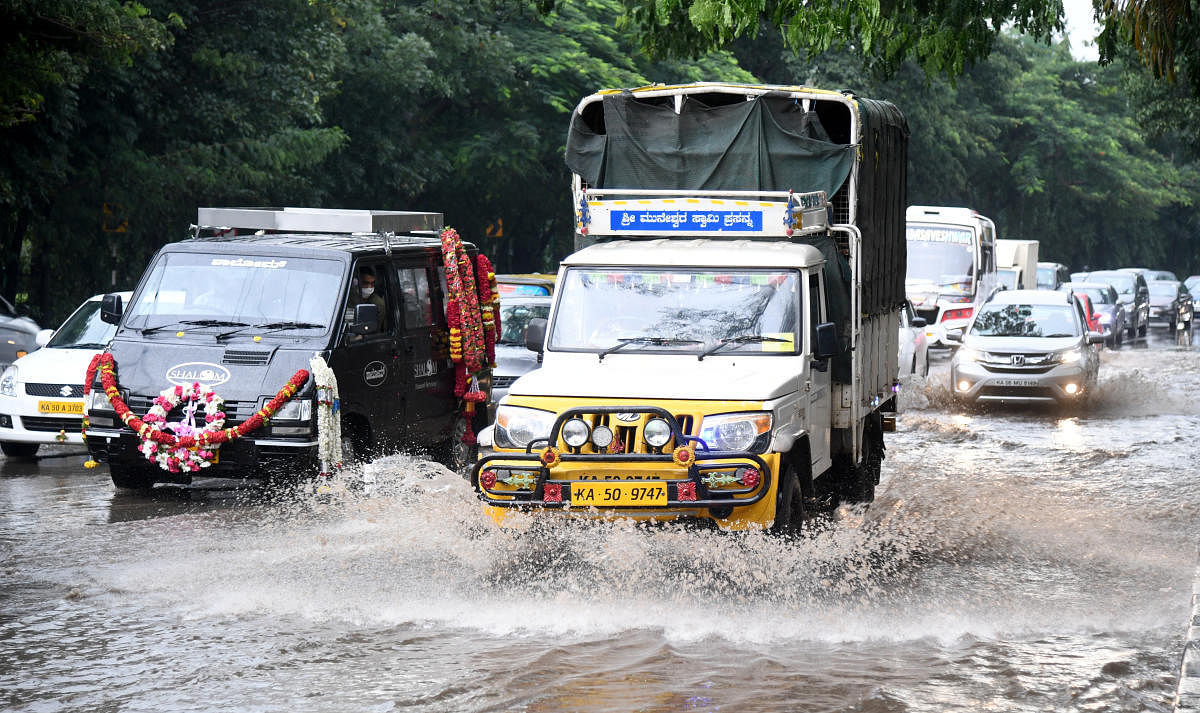 A waterlogged Sankey Road. Credit: DH Photo/B H Shivakumar