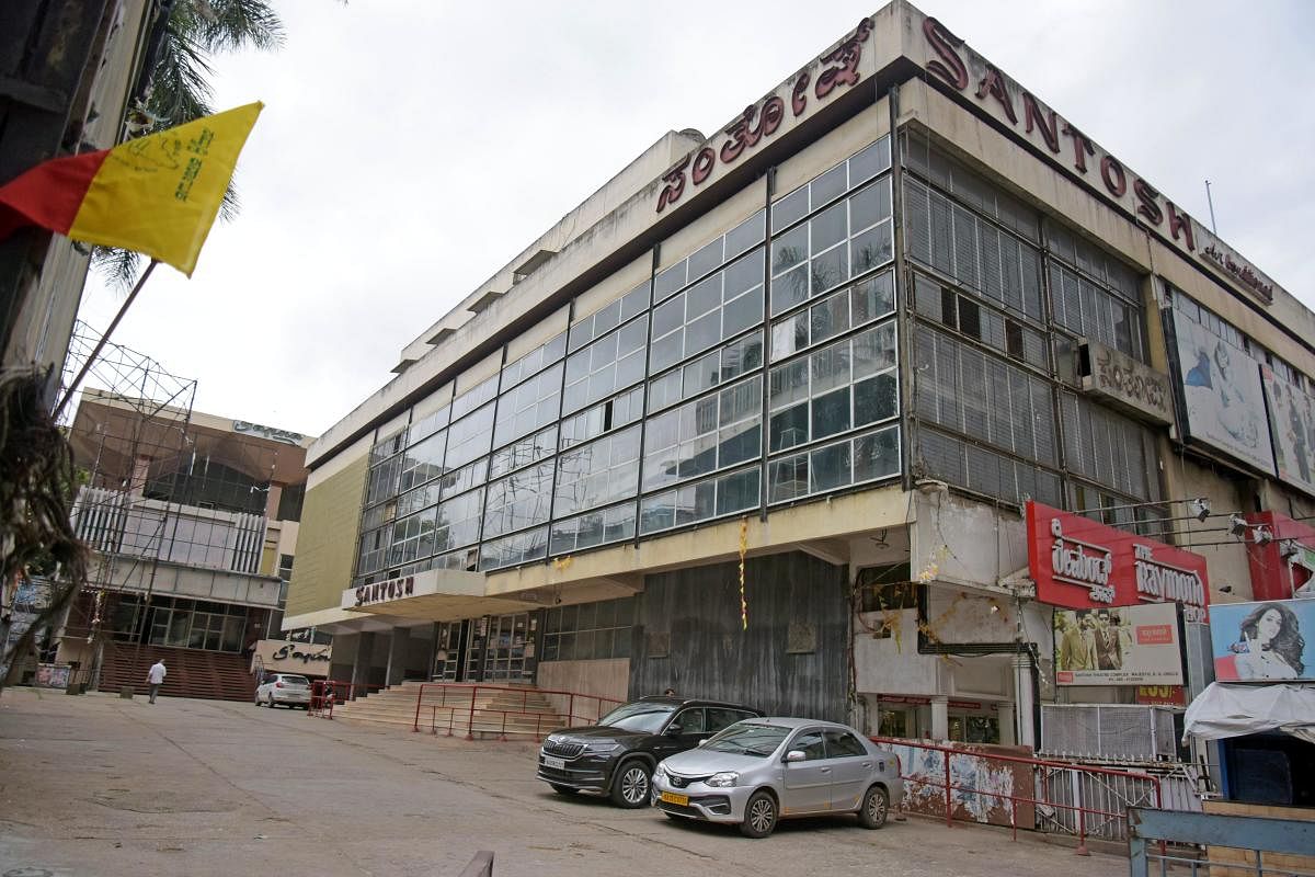 This building on Bengaluru’s K G Road houses Santosh and Nartaki, iconic theatres from the 1970s. Credit: DH Photo