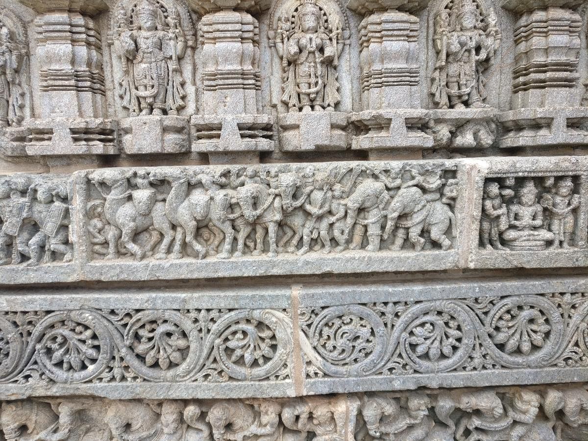 Camels depicted on the basement frieze of the Keshava Temple at Somanathapura. Photos by Srikumar M Menon 