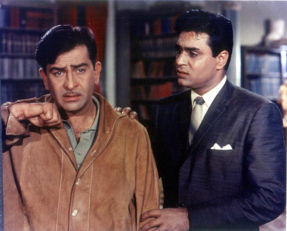 'Sangam', starring Raj Kapoor and Rajendra Kumar, conveyed the message of loyalty to friends. 