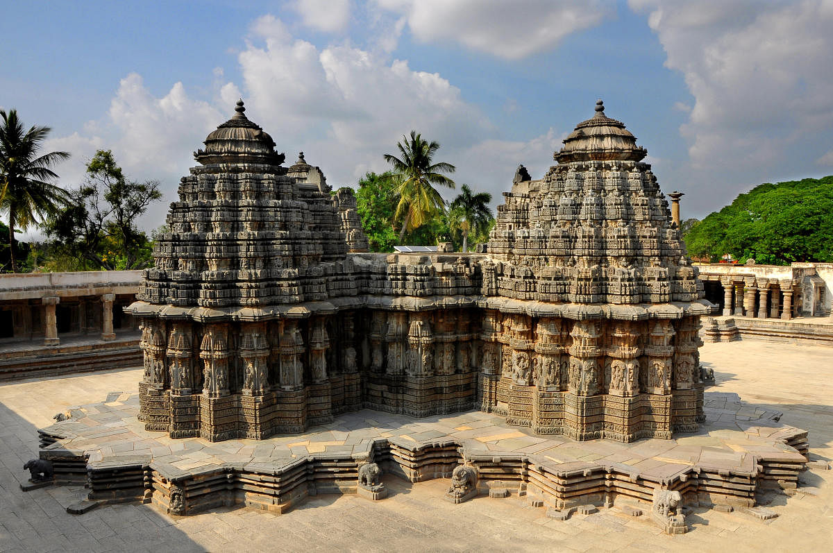 The Keshava temple at Somanathpura is one of the last great Hoysala structures. Photo by PeeVee and Maniyarasan.