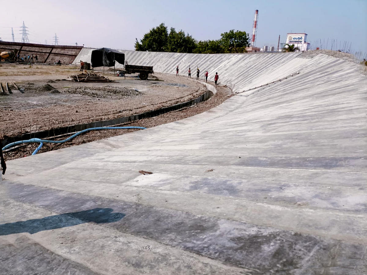 The 333.33-meter outdoor velodrome at Bhutanal in Vijayapura where the work has now resumed after years of delay. Credit: DH Photo