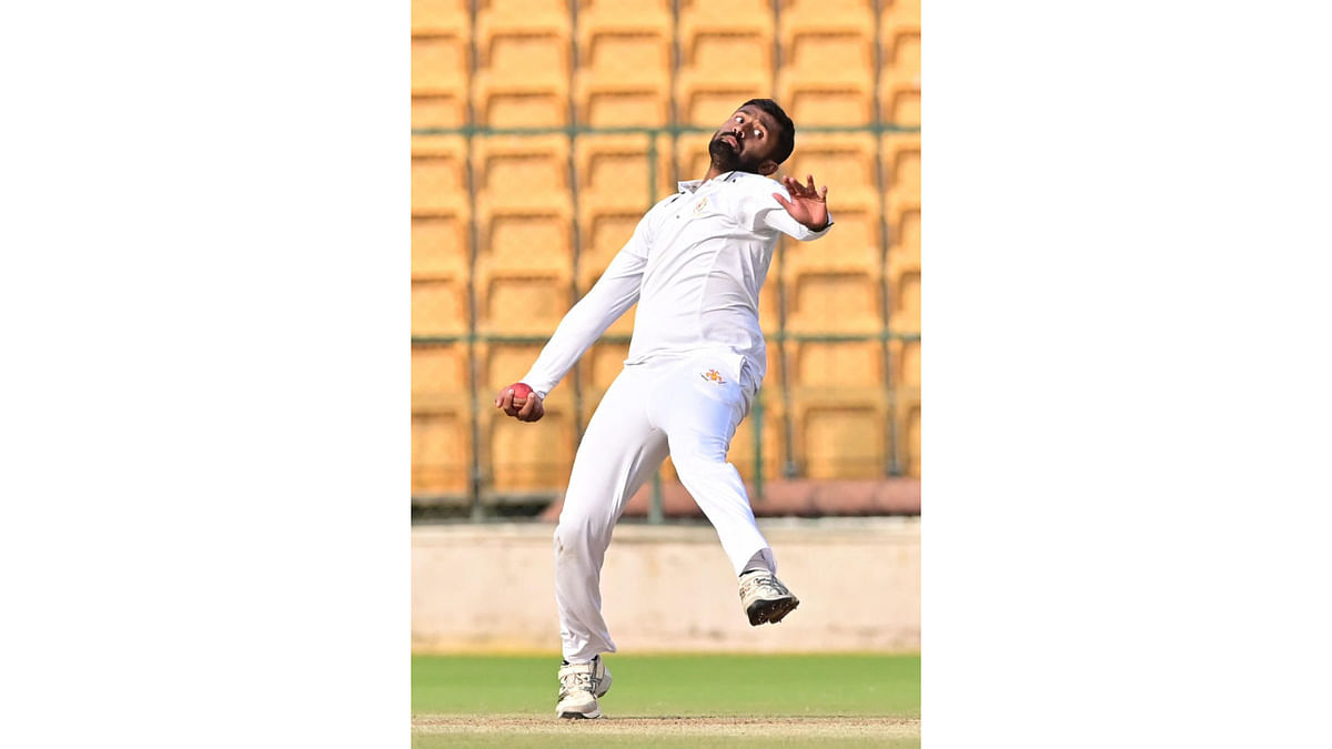 Senior batter Manish Pandey's tapering form and spinner Shreyas Gopal's inability to take wickets or exercise control hurt Karnataka's chances in the semifinal against Saurashtra. Credit: DH Photo