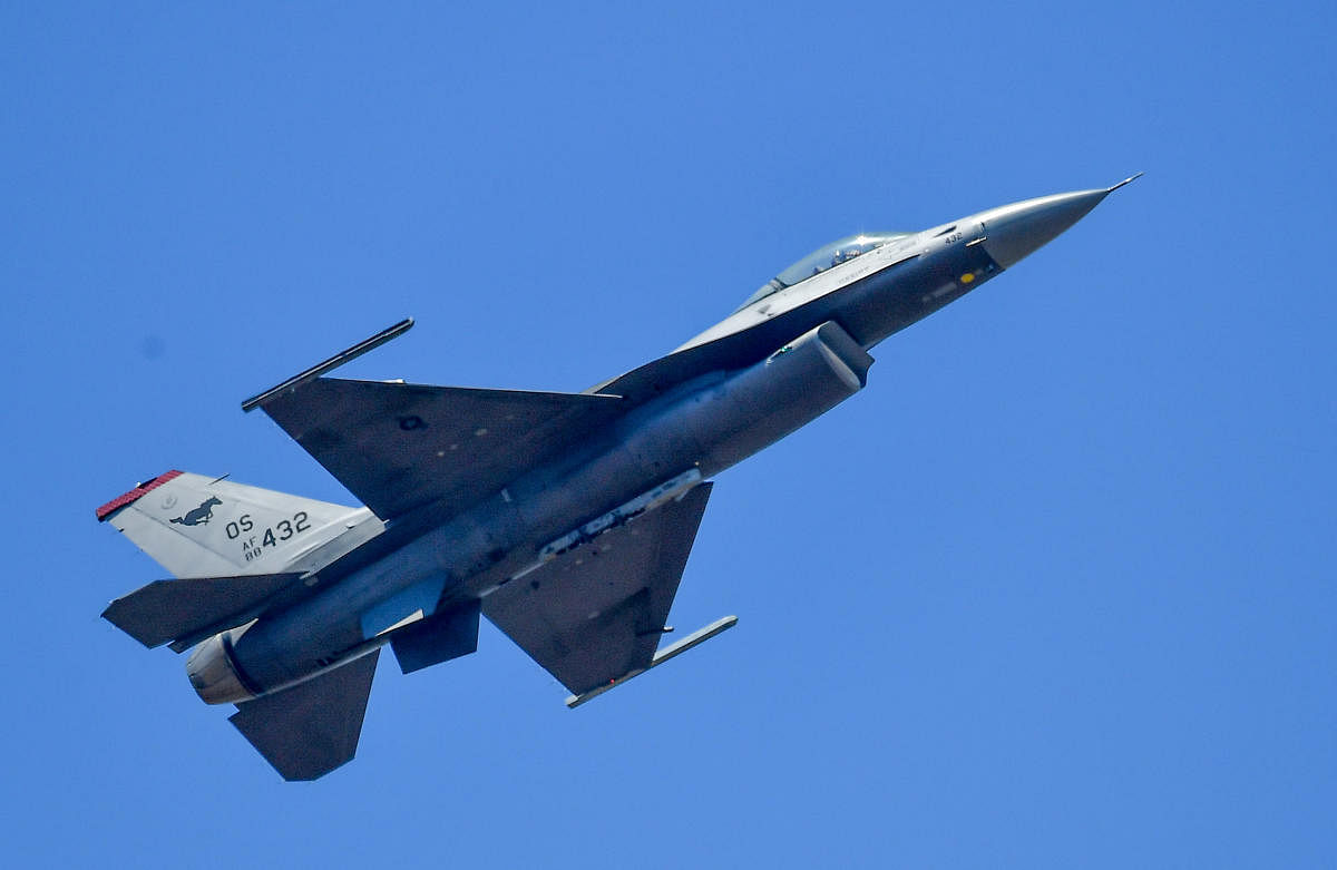 F16 of USA at the air show. Credit: DH Photo