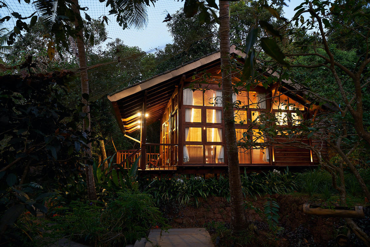 A Kumta-based wooden home designed by Andagere Architects, Gollarapalya, Bengaluru Rural. 