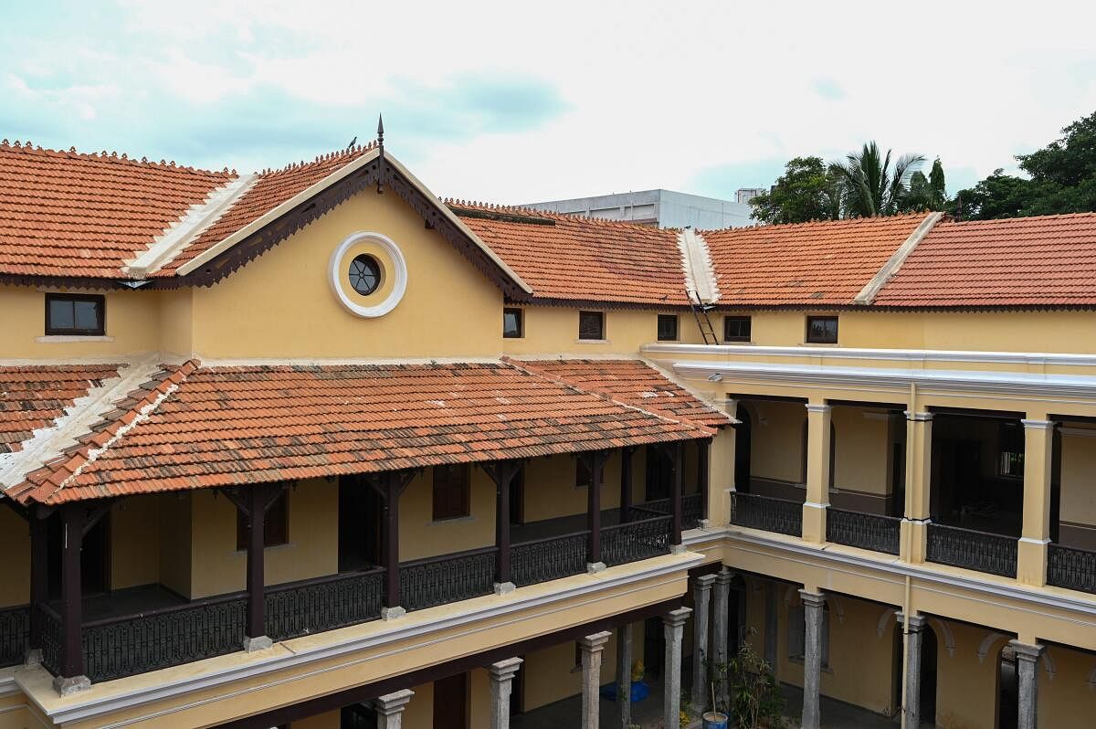 A view of the Fort High School courtyard. Photos by PeeVee