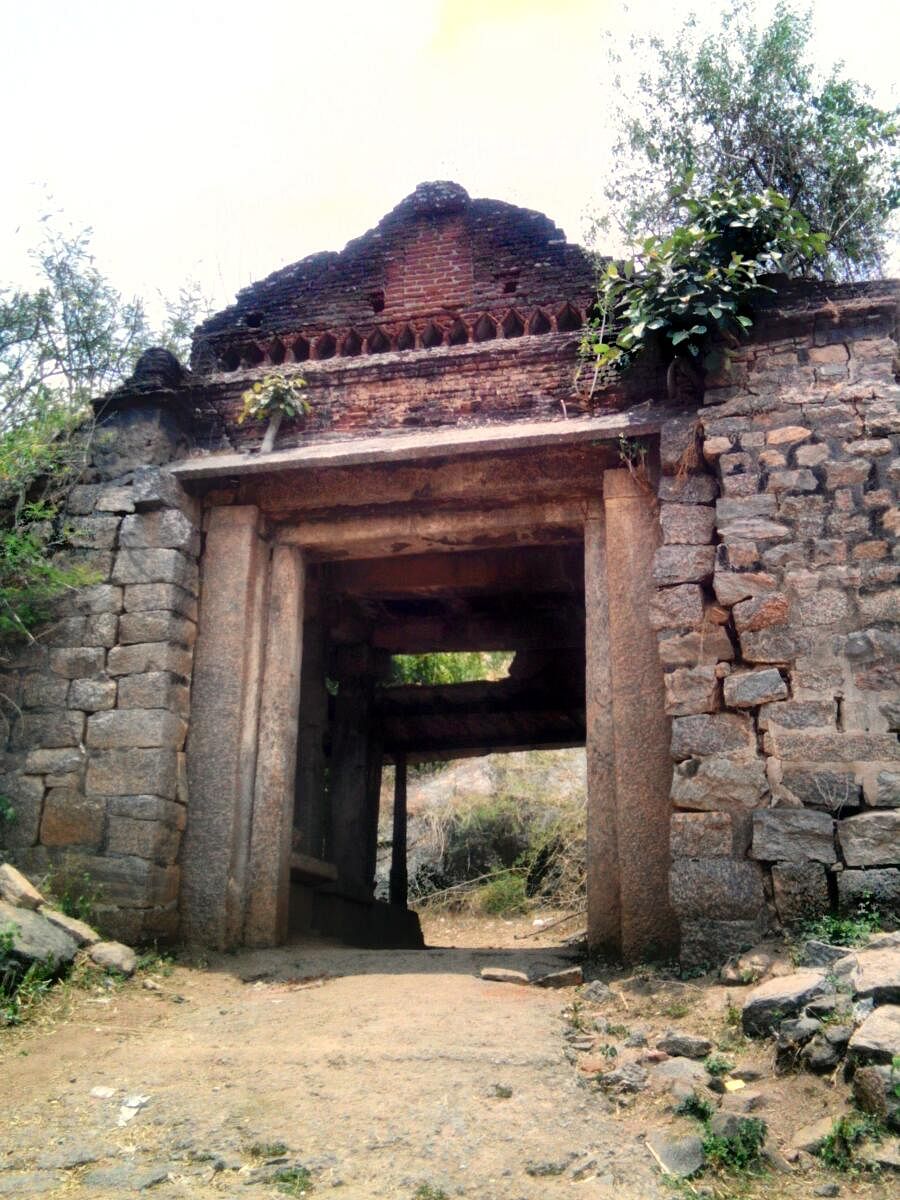 A view of the fort entrance from the Ram Setu side. Photos by author