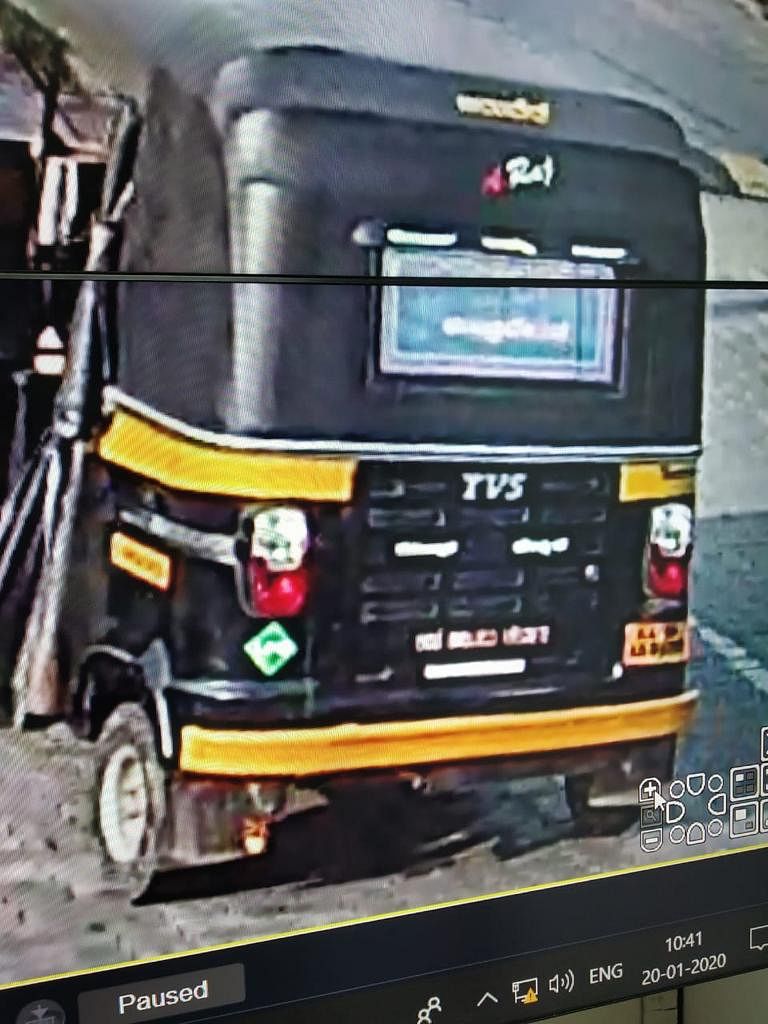 Photo of the suspected autorickshaw used in the Mangaluru airport bomb scare, as released by the Mangaluru police