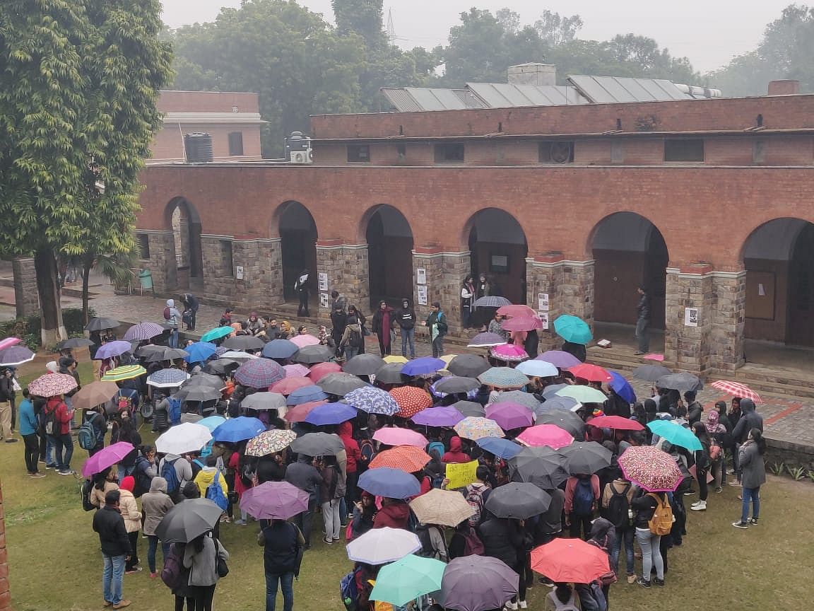 The campus is witnessing such protests for the first time in 30 years after the Mandal agitation. (DH photo)