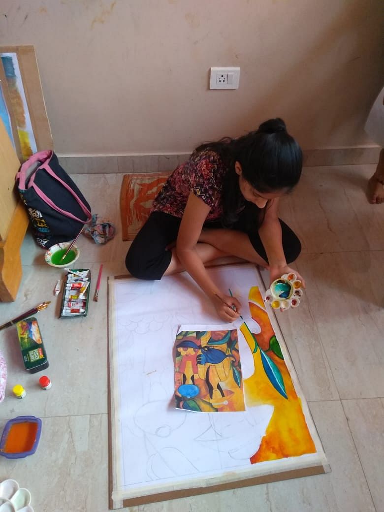 Letting children explore the field of visual arts. Image courtesy: Colorwheel Art Studio