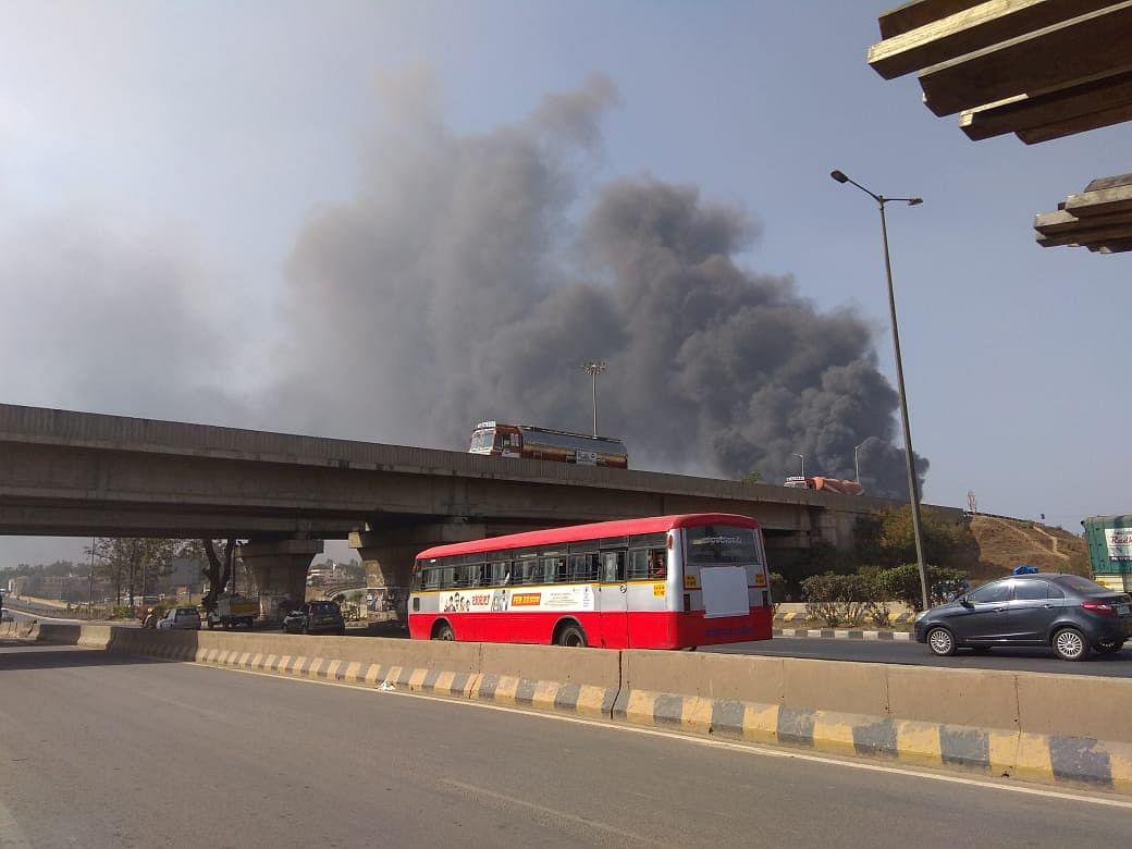 A major fire was reported in a paint factory godown in Madanayakanahalli located near NICE road in Nelamangala on Wednesday afternoon.  DH Photo
