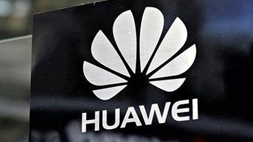 <div class="paragraphs"><p>Huawei logo.</p></div>