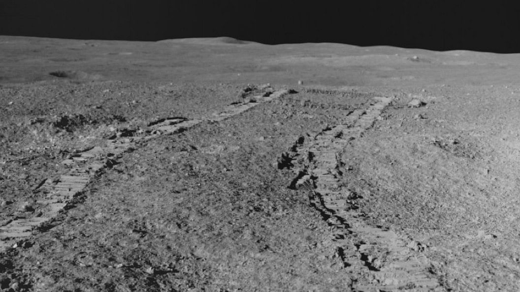 <div class="paragraphs"><p>An image showing track marks on the lunar surface along the retraced path taken by the Pragyan rover, August 28, 2023.</p></div>