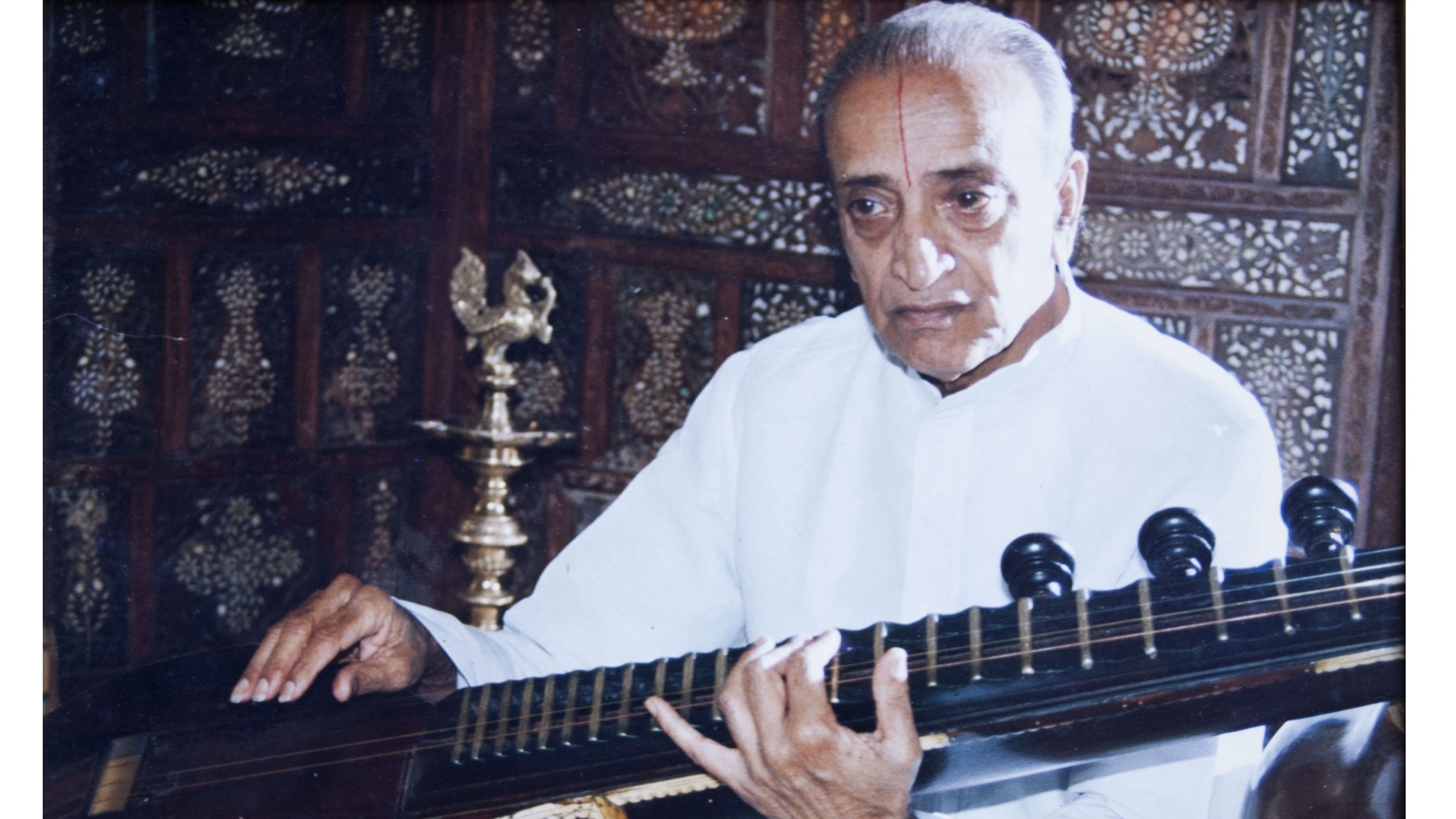 Venkatesha Doreswamy Iyengar was a great exponent of the Mysuru style of veena playing.