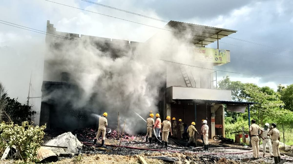 3 killed in fire at firecracker warehouse in Karnataka