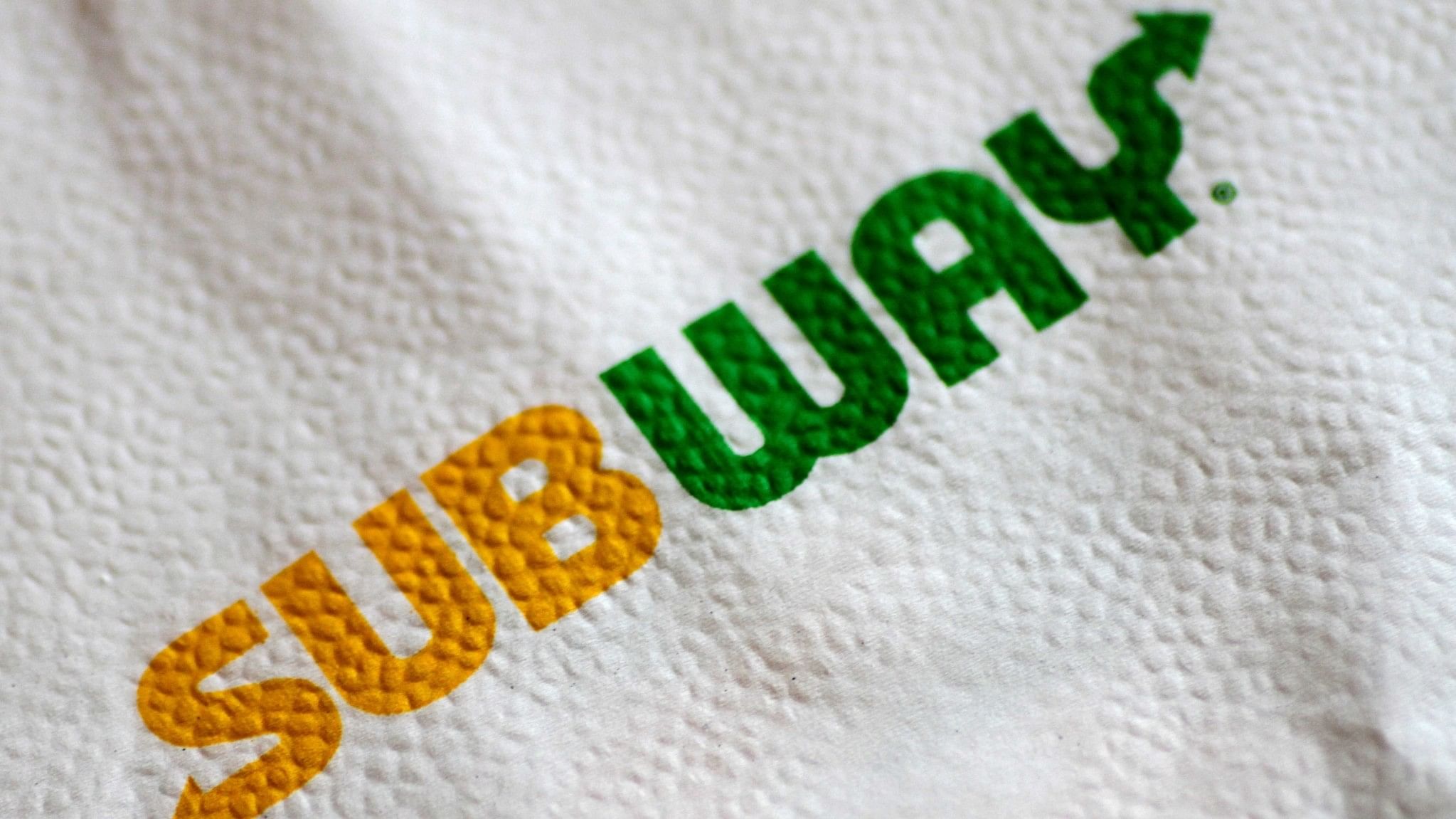 <div class="paragraphs"><p>Subway logo.</p></div>