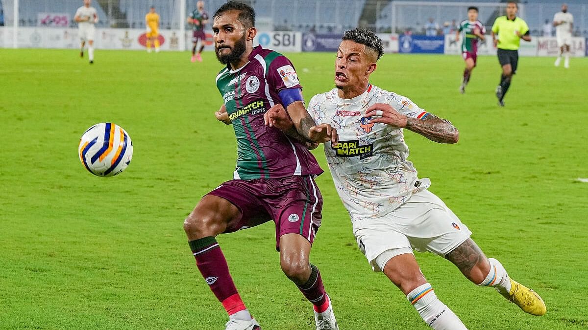 <div class="paragraphs"><p>Mohun Began Super Giants and FC Goa players vie for the ball during the 2nd semifinal match of the Durand Cup at Vivekananda Yuva Bharati Krirangan, in Kolkata.</p></div>