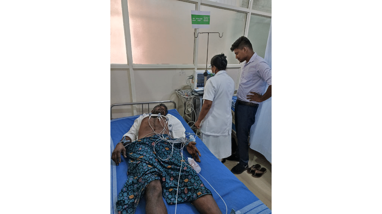 <div class="paragraphs"><p>A rural patient experiencing heart attack symptoms being treated at a taluk hospital with the help of the STEMI heart attack management programme. <br></p></div>