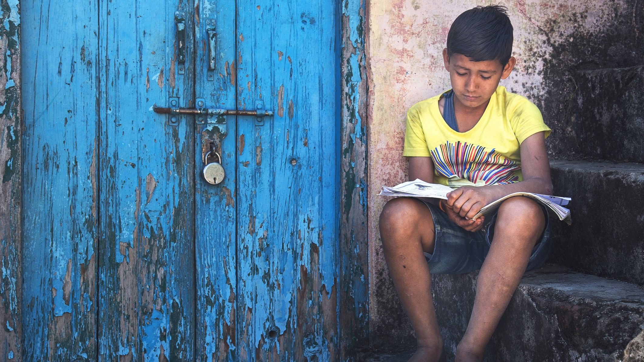 <div class="paragraphs"><p>Representative image of a child reading.</p></div>