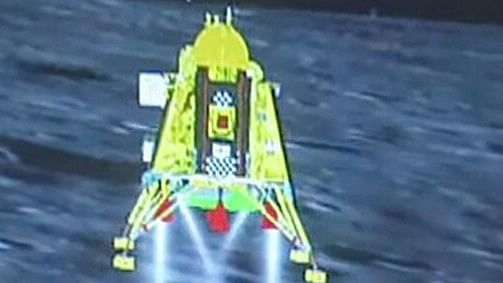 <div class="paragraphs"><p>A screenshot shows a representation of Chandrayaan-3's successful landing on the Moon’s surface.</p></div>