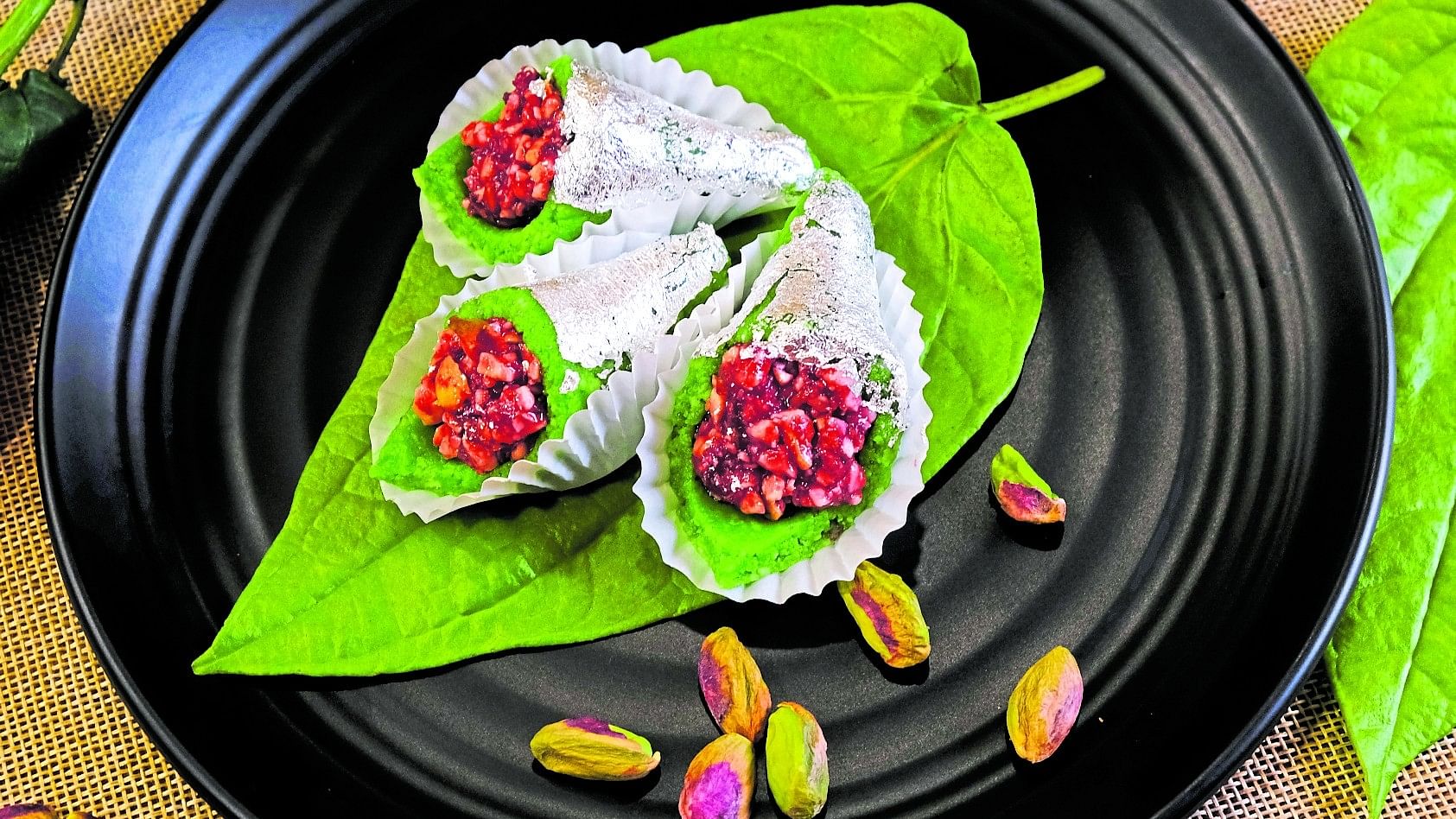 <div class="paragraphs"><p>Paan mithai.  </p></div>