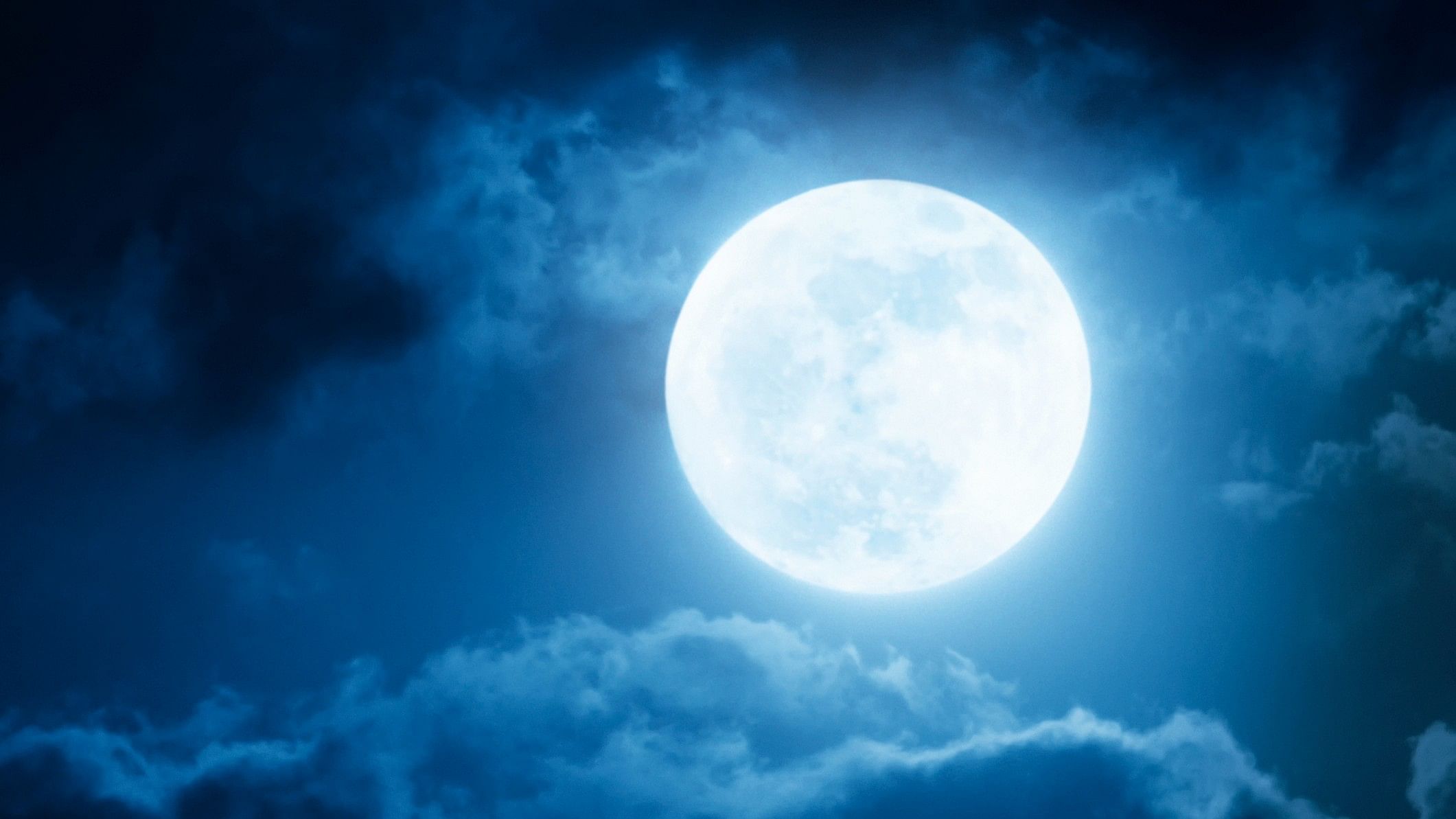 <div class="paragraphs"><p>Representative image of Blue Supermoon</p></div>