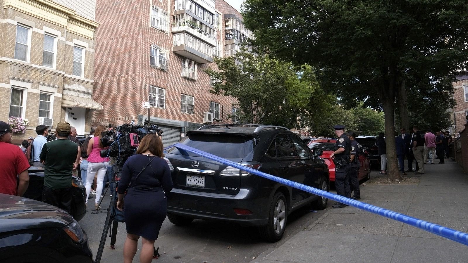 <div class="paragraphs"><p>The block in Brooklyn’s Sunset Park neighborhood where, the police said, a man beat a woman to death with a hammer. <br></p></div>
