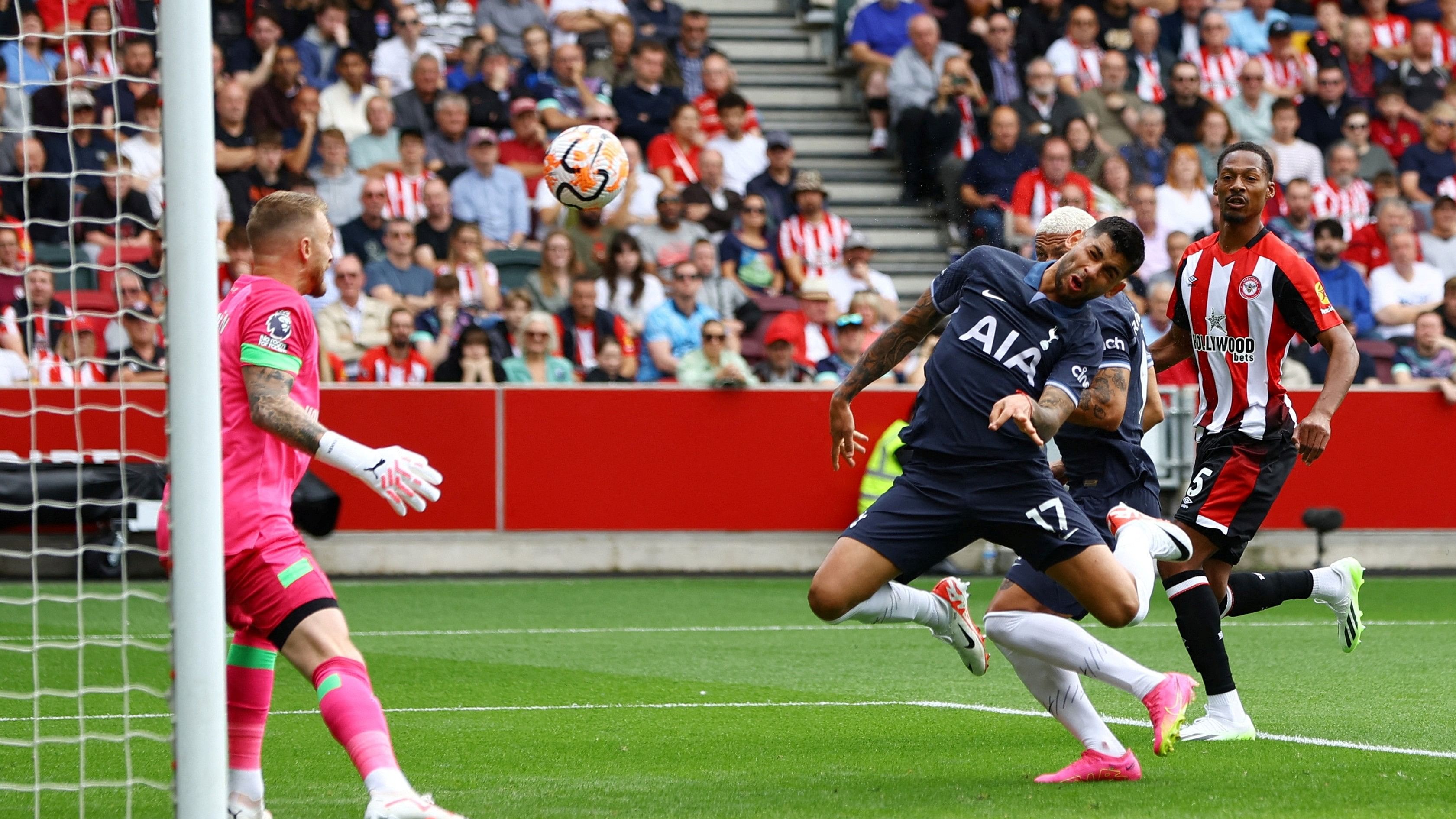 <div class="paragraphs"><p>Tottenham Hotspur's Cristian Romero scores their first goal.</p></div>