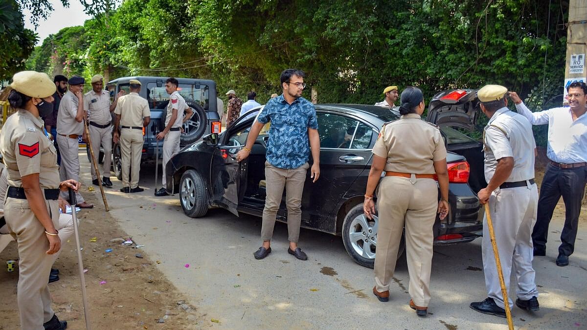 <div class="paragraphs"><p>The attackers targeted shops belonging to members of a particular community at two places in Panipat, cops said. (Representative image)</p></div>