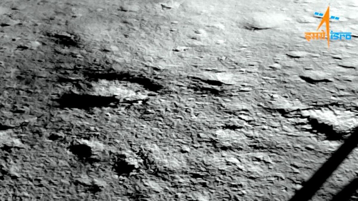 <div class="paragraphs"><p>Lander Imager Camera of ISRO’s Chandrayaan-3 captures a portion of its landing site on the surface of the Moon after its successful descent.</p></div>