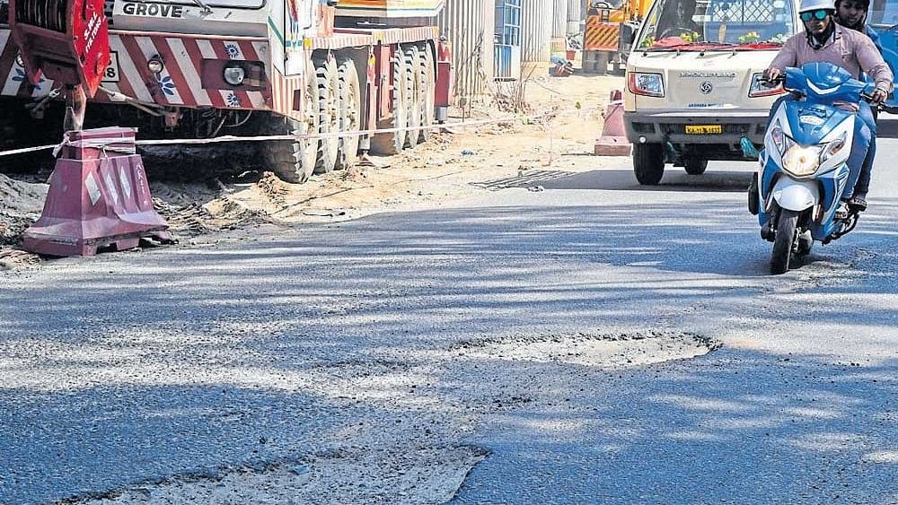 <div class="paragraphs"><p>Representative image of a pothole on a Bengaluru road. </p></div>