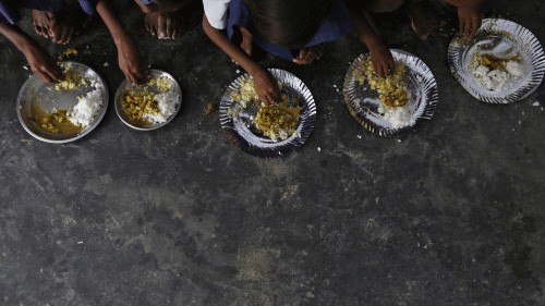 <div class="paragraphs"><p>Representative image of schoolchildren eating together.</p></div>