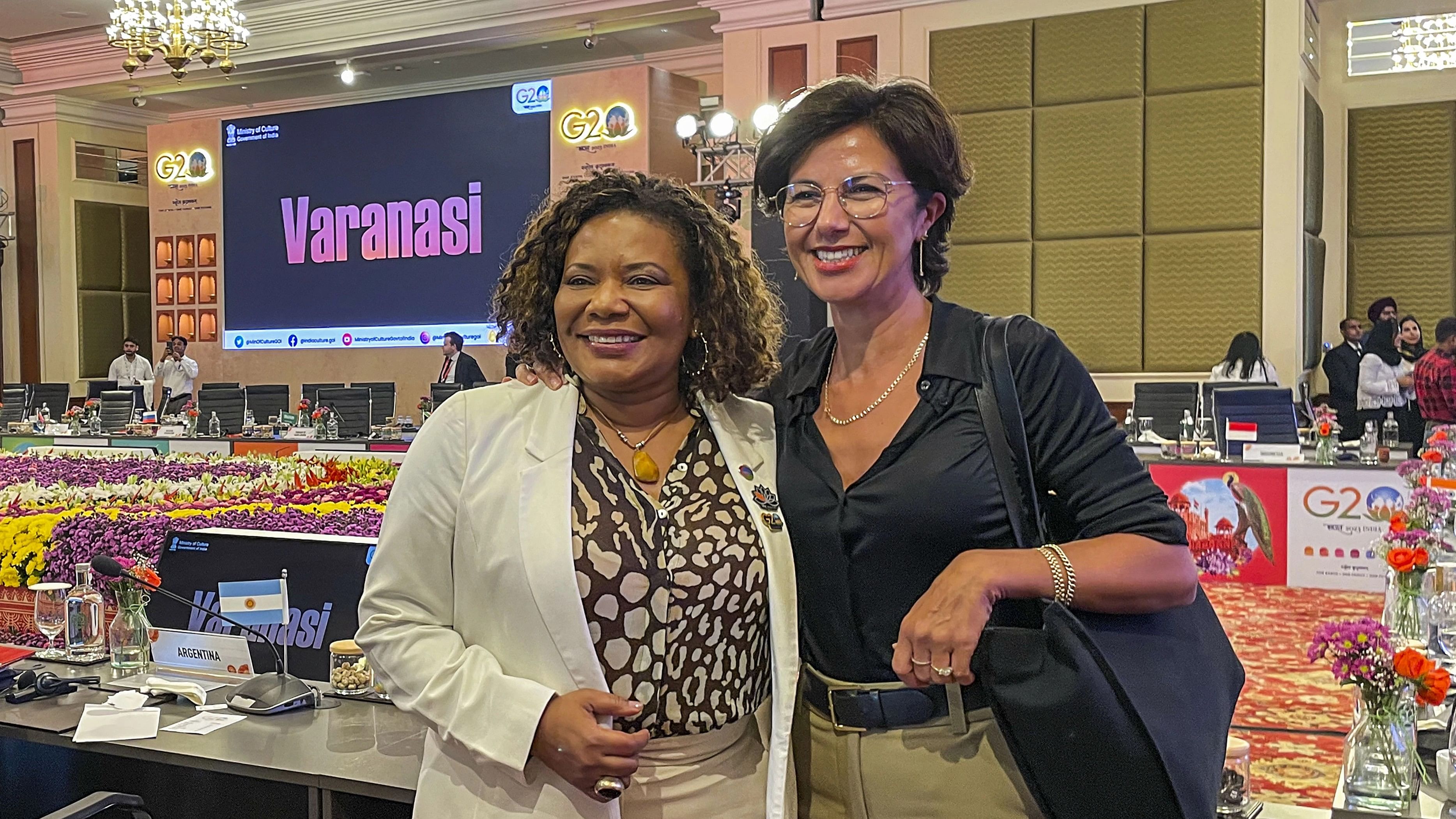 <div class="paragraphs"><p> Minister of Culture of Brazil Margareth Menezes (left) after the G20 Culture Ministers Meeting, in Varanasi. </p></div>