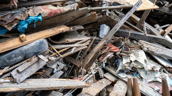 <div class="paragraphs"><p>Representative Image of a roof collapse.</p></div>