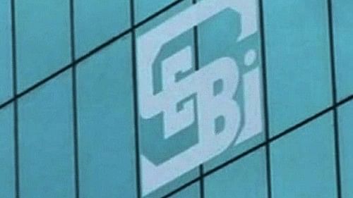 <div class="paragraphs"><p>View of Sebi building with logo.<br><br></p></div>