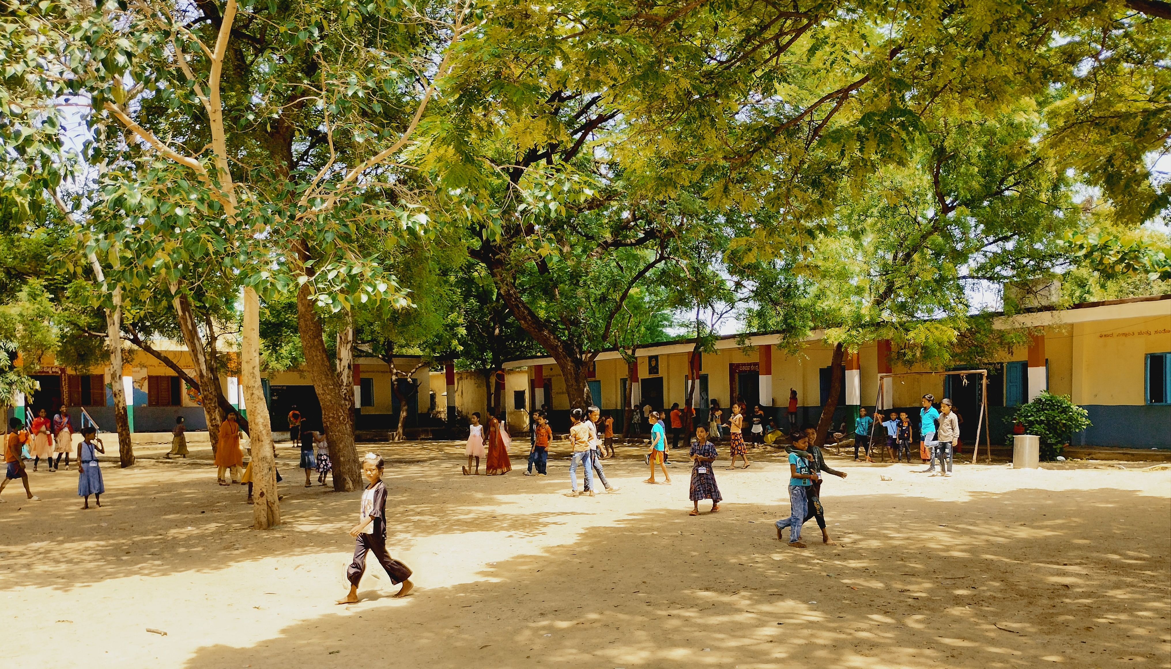 <div class="paragraphs"><p>A Kannada medium school at RH-3 camp near Sindhanur. Nearly 80% of students here are Bengali-speaking Hindus. </p></div>