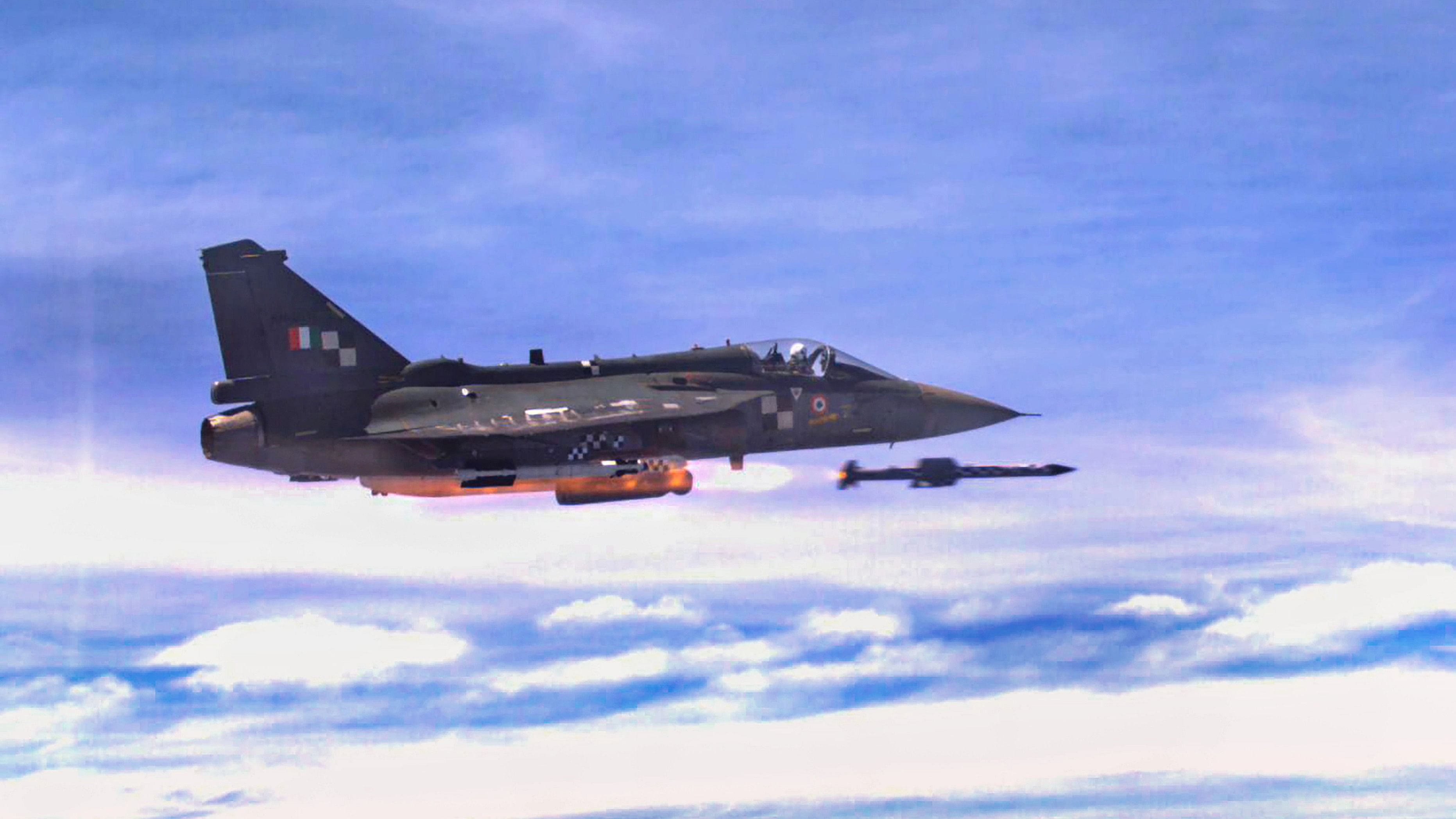 <div class="paragraphs"><p> Beyond Visual Range (BVR) air-to-air missile, being test fired by Tejas Light Combat Aircraft (LCA) LSP-7 at an altitude of about 20,000 ft off the coast of Goa.</p></div>