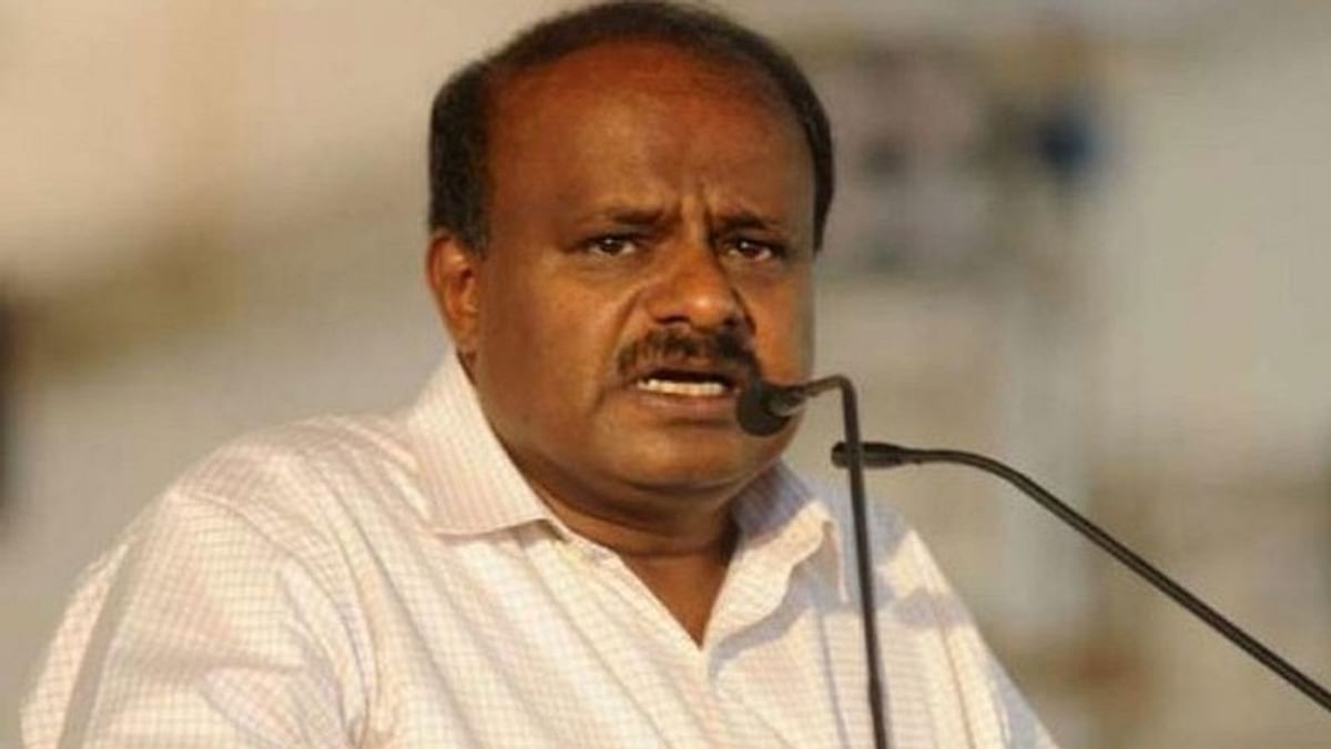 H D Kumaraswamy targets Karnataka govt over corruption
