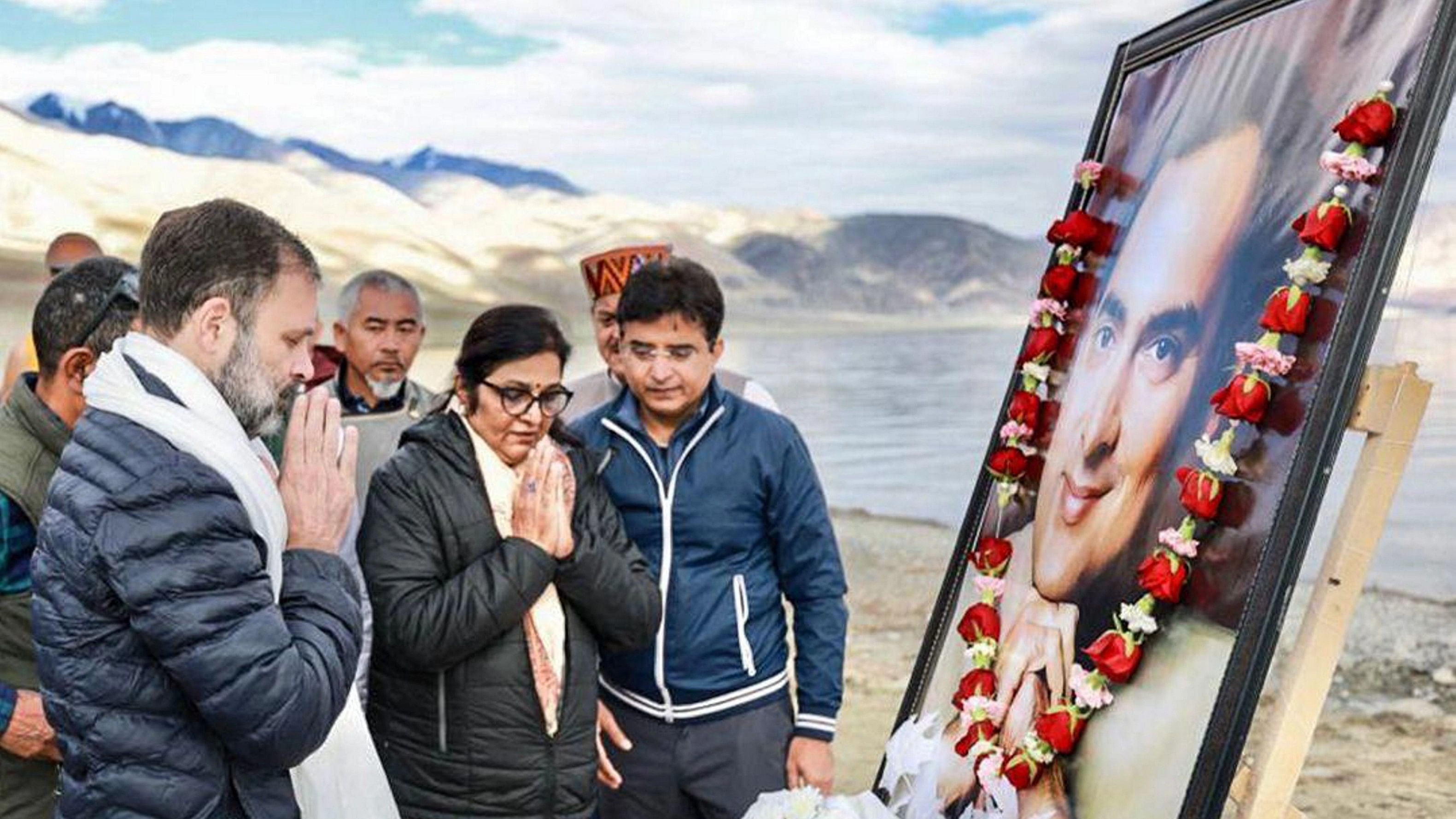 <div class="paragraphs"><p>Congress leader Rahul Gandhi pays tribute to former prime minister Rajiv Gandhi on his 79th birth anniversary during a prayer meeting near Pangong Lake, in Leh.</p></div>