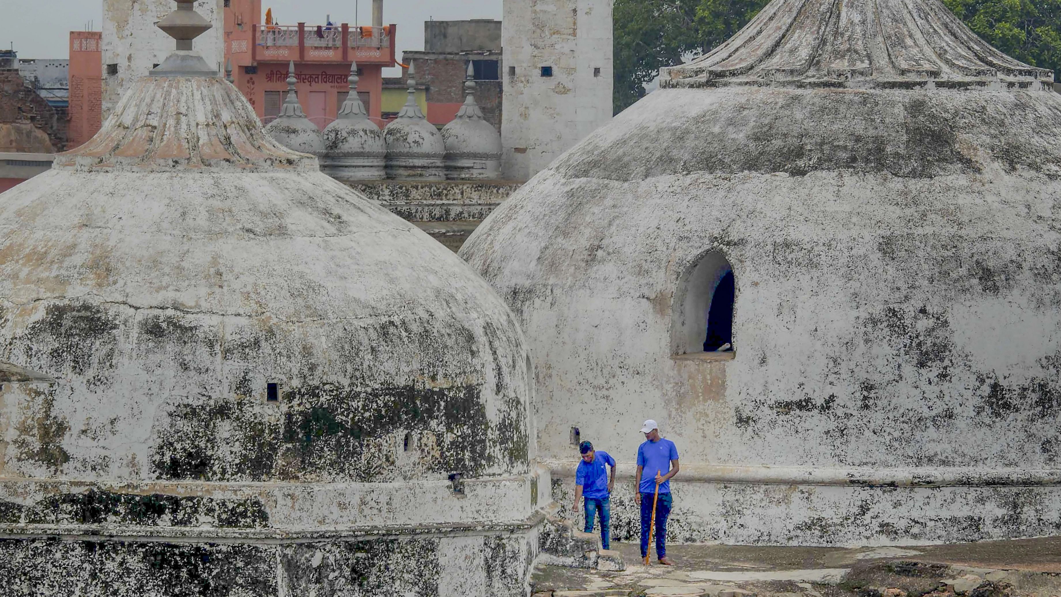 <div class="paragraphs"><p>Archaeological Survey of India (ASI) team members during scientific survey at the Gyanvapi mosque complex.</p></div>