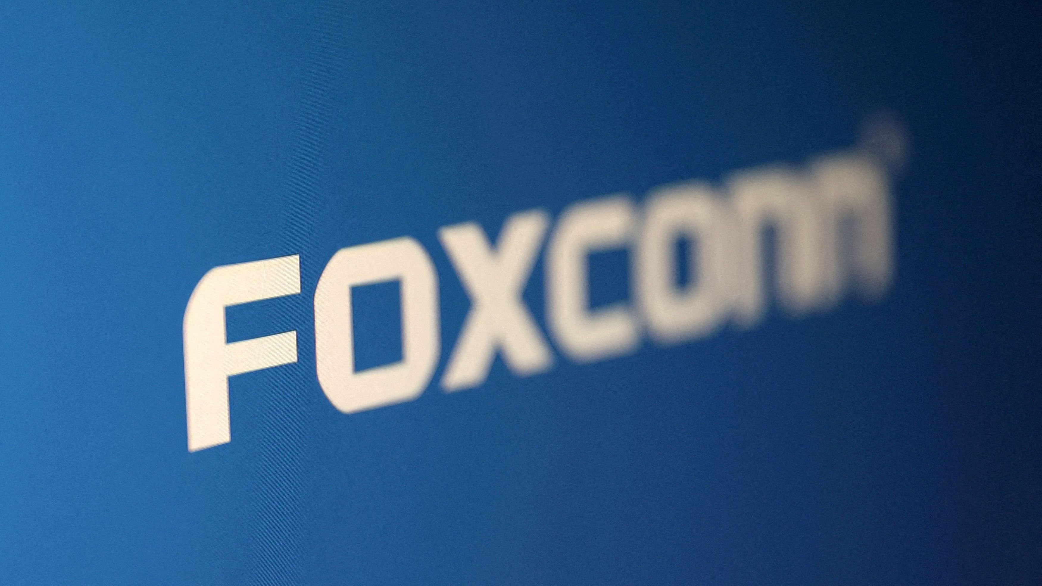 <div class="paragraphs"><p>Foxconn logo.&nbsp;</p></div>