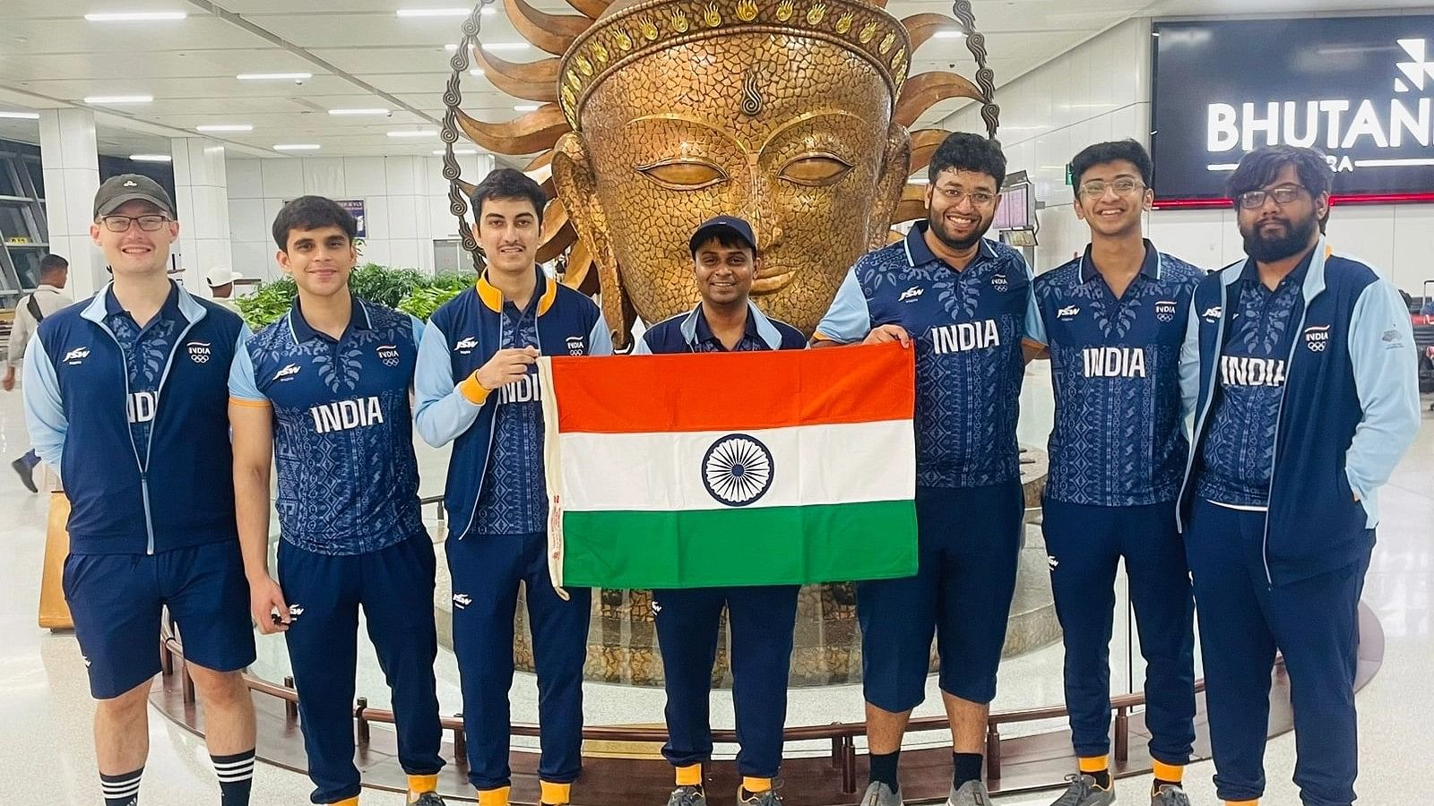 <div class="paragraphs"><p>Indian League of Legends team with their coach. (From Left to Right) - Samuel Boudrie (coach), Aakash Shandilya, Sanindhya Malik, Samarth Trivedi, Mihir Ranjan, Akshaj Shenoy, Aditya Selvaraj.&nbsp;</p></div>