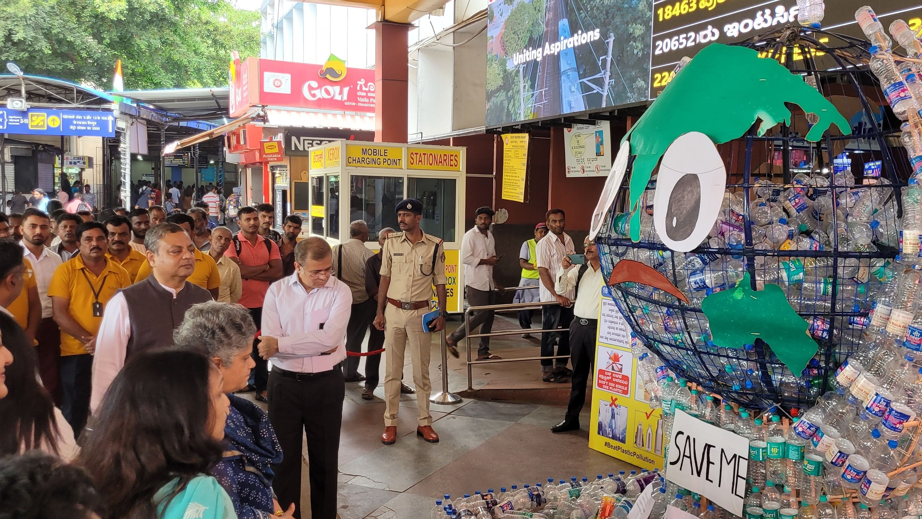 <div class="paragraphs"><p>Krantiveera Sangolli Rayanna railway station features a globe filled with plastic bottles, a stark reminder of the harm caused by plastic pollution on our planet. </p></div>