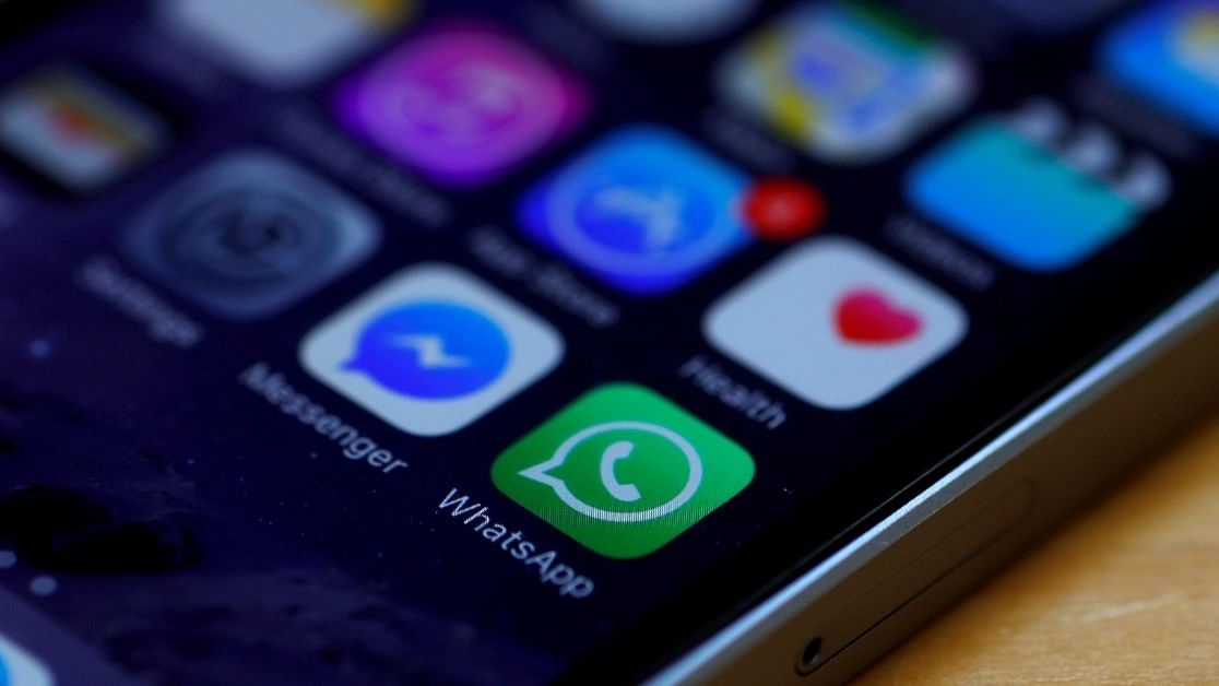 <div class="paragraphs"><p>[Representational Photo] WhatsApp to soon allow users to send messages to users on Signal and other messenger apps.</p></div>