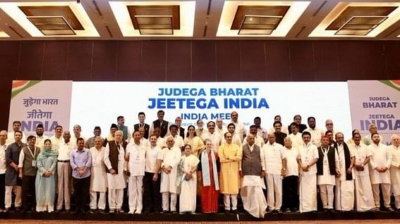 <div class="paragraphs"><p>I.N.D.I.A leaders at the Mumbai meet.</p></div>