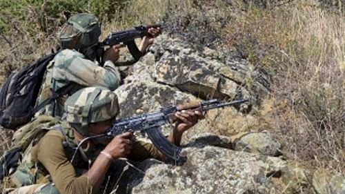 <div class="paragraphs"><p>Representative image of Indian Army soldiers stationed along the LoC.</p></div>
