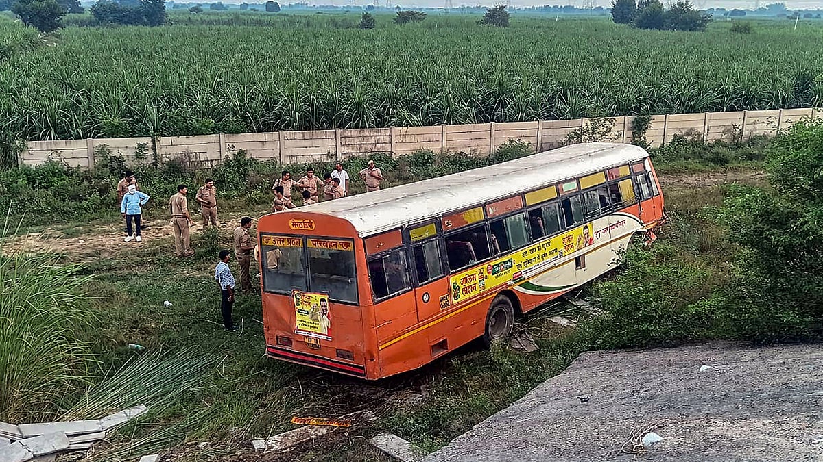 UP roadways bus falls into pit in Ghaziabad, 24 injured