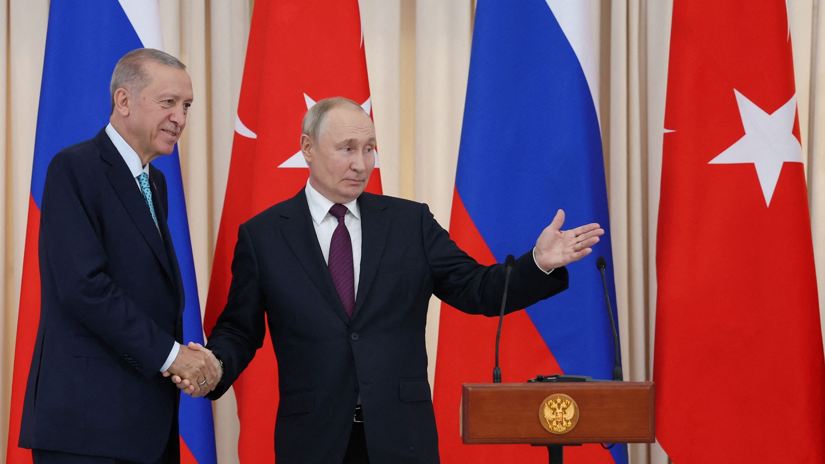 <div class="paragraphs"><p>Turkish President Tayyip Erdogan shakes hands with his Russian counterpart Vladimir Putin during a press conference in Sochi, Russia, September 4, 2023.</p></div>