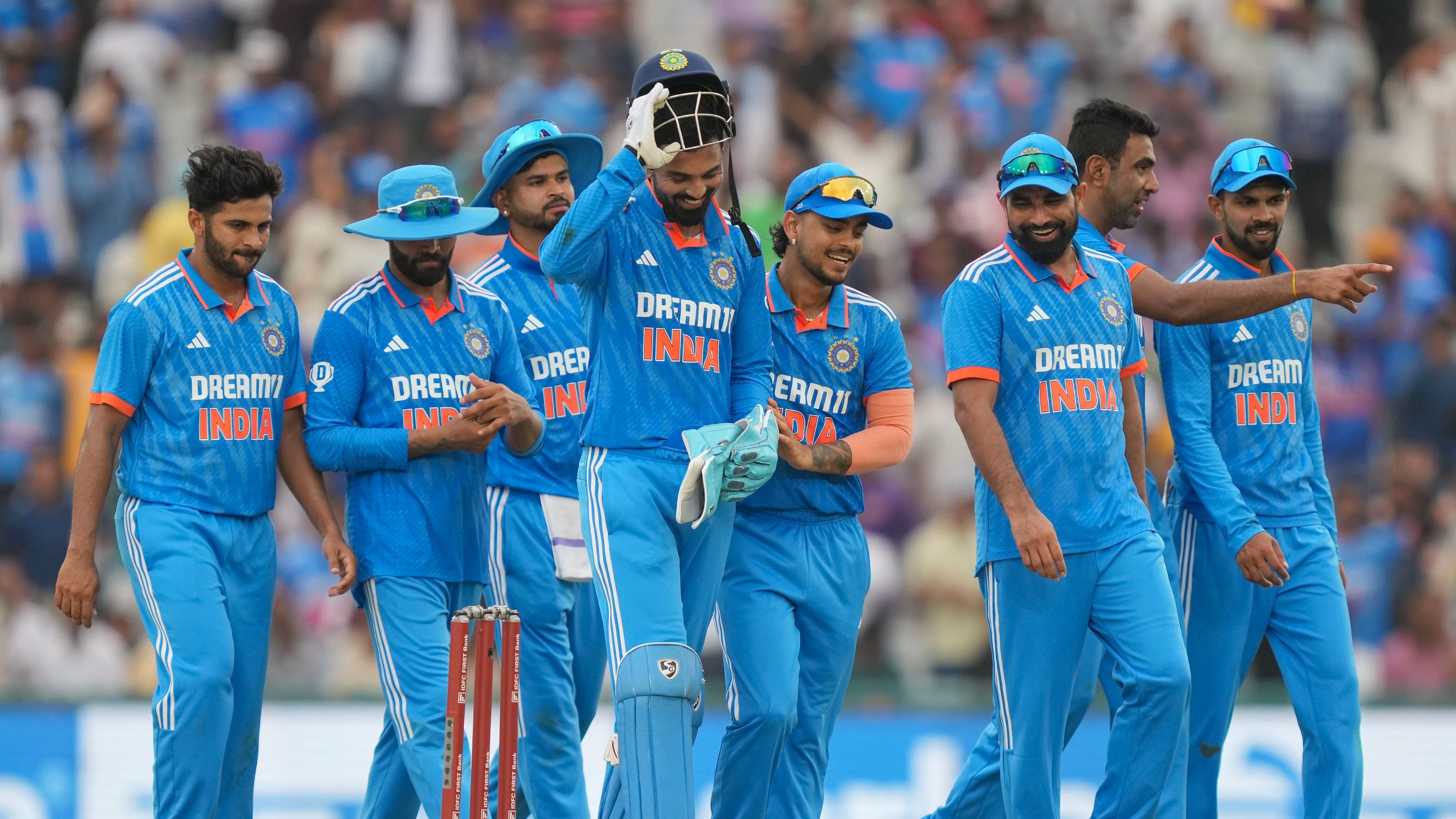 <div class="paragraphs"><p>Indian Cricket Team during the first ODI against Australia.</p></div>